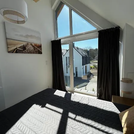 Przy Kolonijnej オストロボ